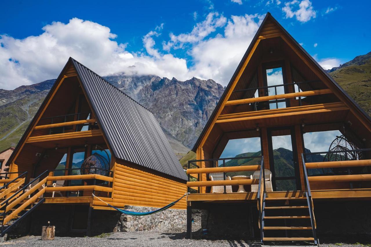 Lonely Mountain Villa Kazbegi Exterior photo