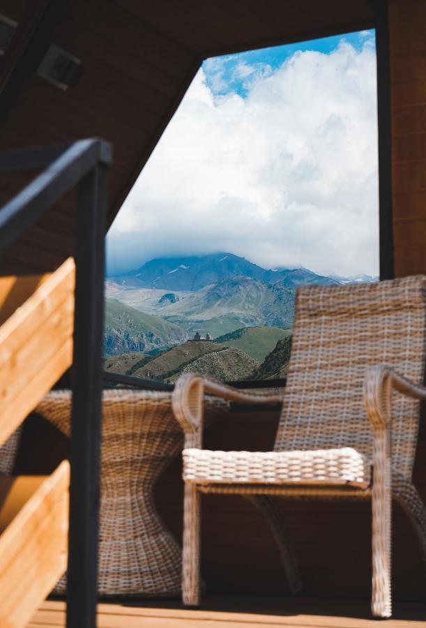 Lonely Mountain Villa Kazbegi Exterior photo