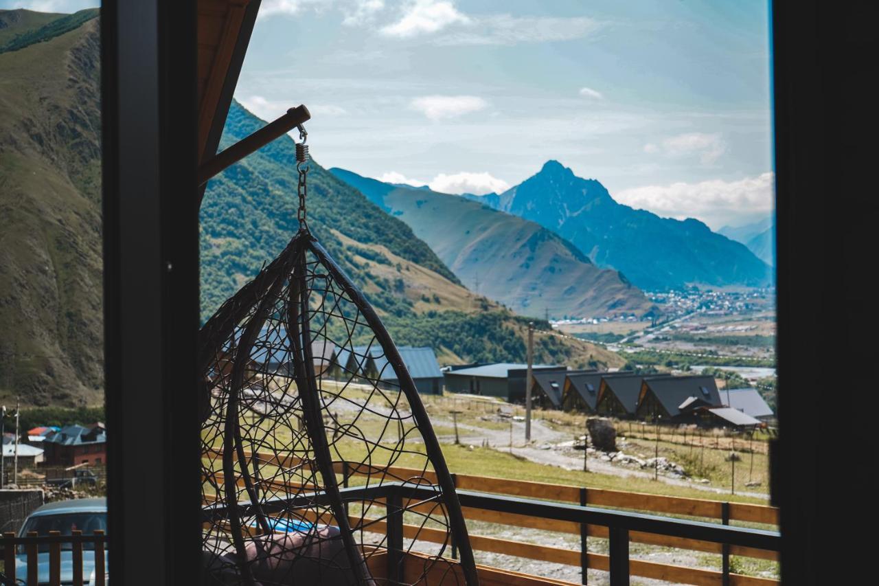 Lonely Mountain Villa Kazbegi Exterior photo