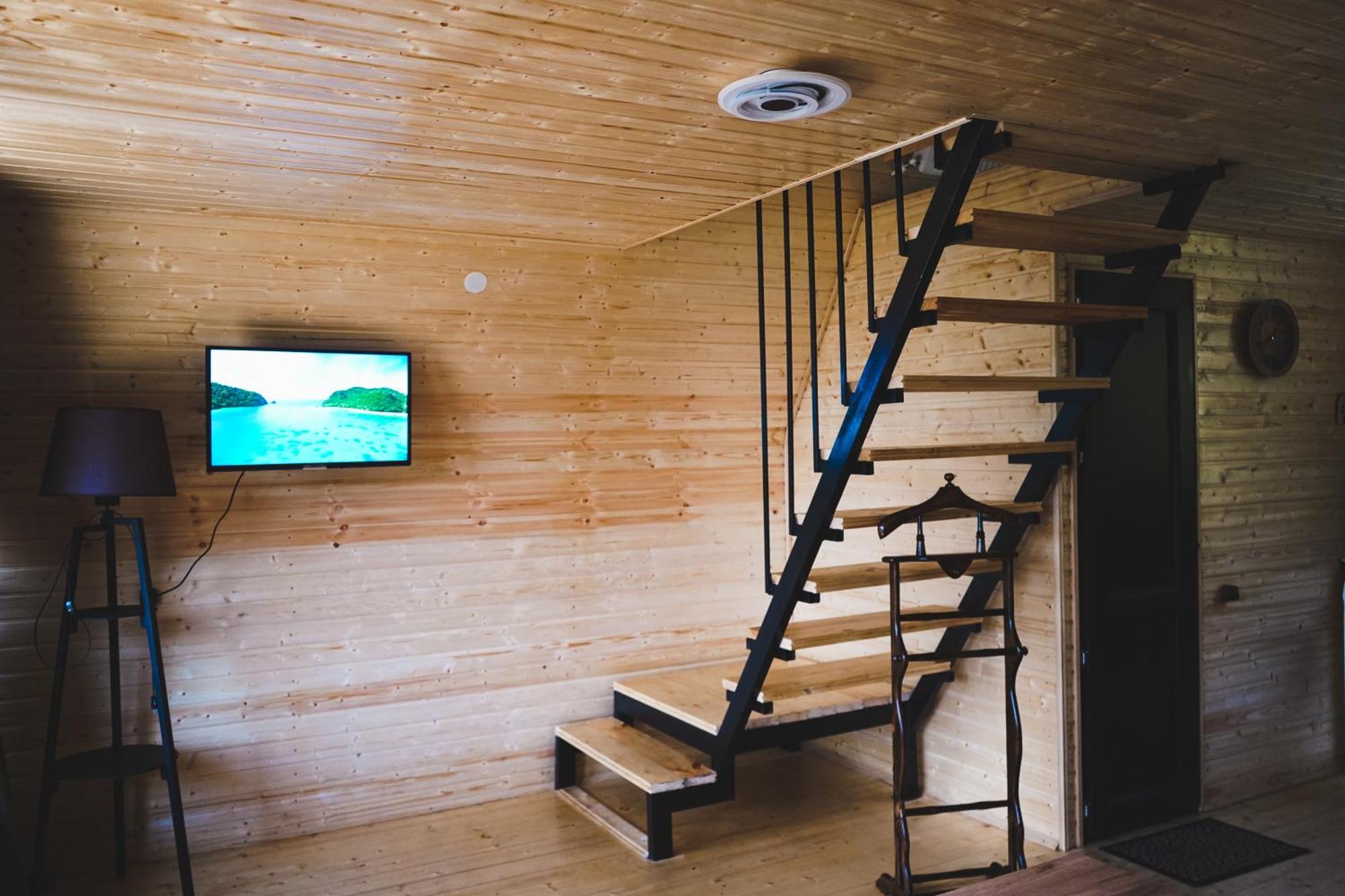 Lonely Mountain Villa Kazbegi Exterior photo